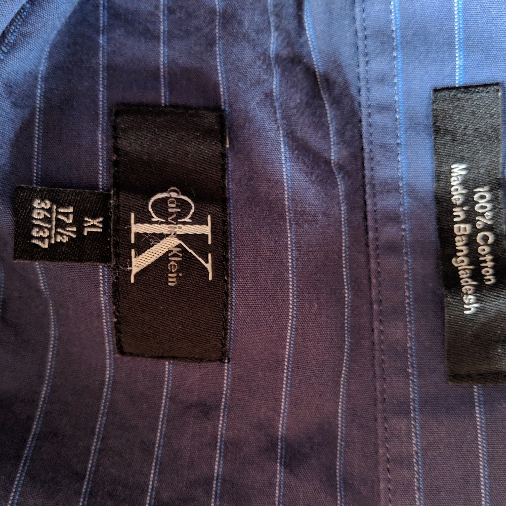 Calvin Klein button down - Picture 3 of 4
